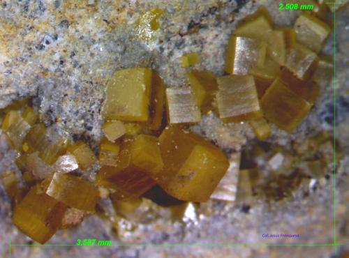 Wulfenita.<br />Minas del Barranco del Humo, Albuñuelas, Comarca Valle de Lecrín, Granada, Andalucía, España<br />3´587 x 2´508 mm.<br /> (Autor: Jesus Franquesa Baucells)