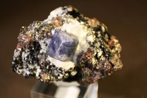 Corundum (variety sapphire)<br />Zazafotsy Quarry, Zazafotsy Commune, Fianarantsoa, Ihosy District, Horombe Region, Fianarantsoa Province, Madagascar<br />46mm x 37mm x 40mm<br /> (Author: franjungle)