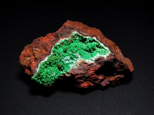 Rosasita<br />Mina Morenci, Morenci, Distrito Copper Mountain, Montes Shannon, Condado Greenlee, Arizona, USA<br />5 x 3 cm.<br /> (Autor: Antonio P. López)