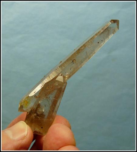 Quartz with inclusions.<br />Erongo Mountain, Usakos, Erongo Region, Namibia<br />90 x 25 x 16 mm<br /> (Author: Pierre Joubert)