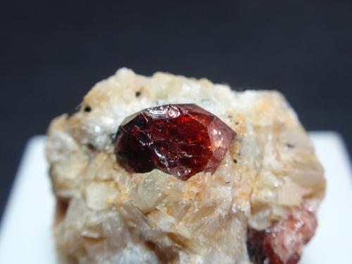 Zircon<br />Distrito Gilgit, Gilgit-Baltistan (Áreas del Norte), Paquistán<br />25x20 mm<br /> (Autor: Ignacio)