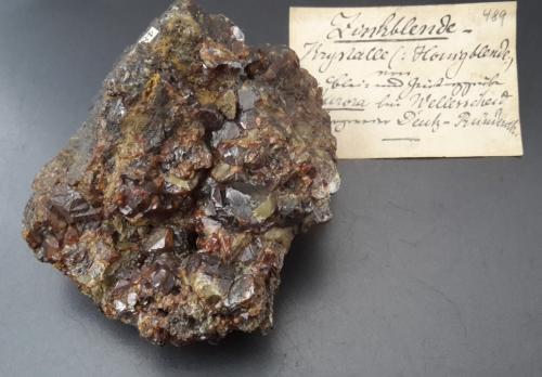 Sphalerite<br />Aurora Mine, Wellerscheid, Much, Rhein-Sieg-Kreis District, North Rhine-Westphalia/Nordrhein-Westfalen, Germany<br />6,5 x 5,5 cm<br /> (Author: Andreas Gerstenberg)
