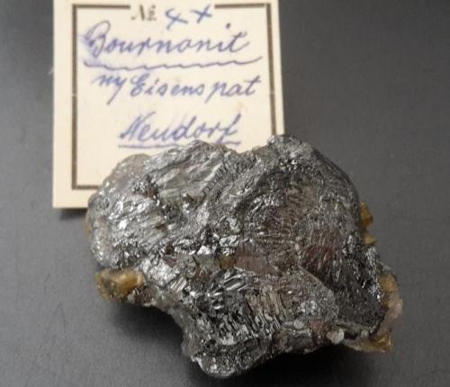 Bournonite<br />Neudorf, Harzgerode mining district, Harz, Saxony-Anhalt/Sachsen-Anhalt, Germany<br />4,2 x 2,6 cm<br /> (Author: Andreas Gerstenberg)