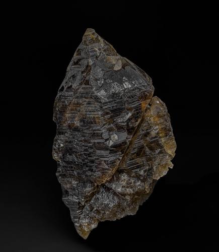 Quartz (variety smoky quartz)<br />Mica Hill, Torrington mining district, Clive County, New South Wales, Australia<br />9.7 x 5.5 cm<br /> (Author: am mizunaka)