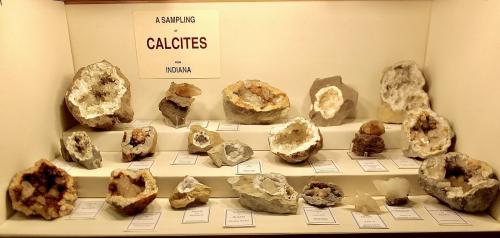 Calcites<br />Indiana, USA<br /><br /> (Author: Bob Harman)