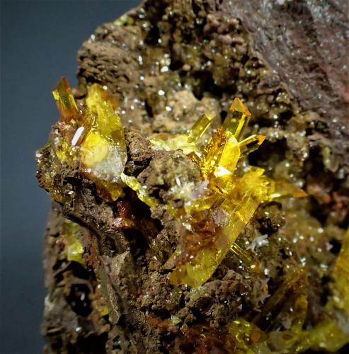 Legrandite<br />Mapimí, Municipio Mapimí, Durango, Mexico<br />60 mm x 60 mm x 43 mm<br /> (Author: Don Lum)