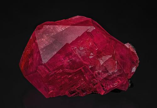 Rhodochrosite<br />Uchucchacua Mine, Oyón Province, Lima Department, Peru<br />4.6 x 3.0 cm<br /> (Author: am mizunaka)