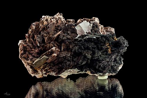 Baryte, Fluorite<br />Clara Mine, Rankach Valley, Oberwolfach, Wolfach, Black Forest, Baden-Württemberg, Germany<br />11,3 x 6,6 x 5,8 cm<br /> (Author: Niels Brouwer)