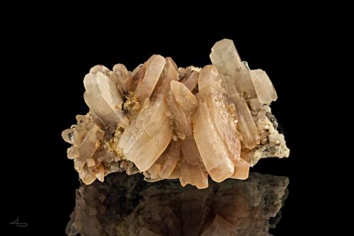 Baryte<br />Clara Mine, Rankach Valley, Oberwolfach, Wolfach, Black Forest, Baden-Württemberg, Germany<br />6,5 x 5,5 x 4,0 cm<br /> (Author: Niels Brouwer)