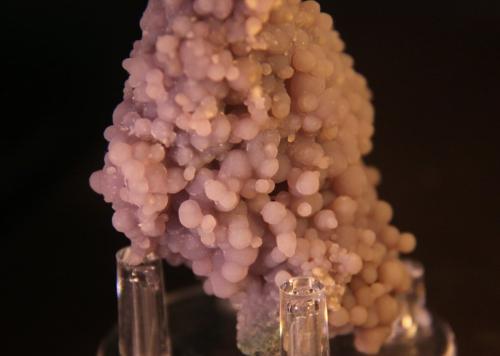Quartz (variety chalcedony)<br />Mamuju area, Sulawesi Barat Province, Indonesia<br />91mm x 43mm x 42mm<br /> (Author: franjungle)