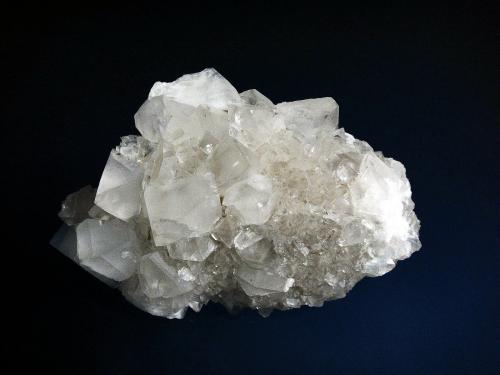 Colemanita<br />Mina Billie, Ryan, Distrito Furnace Creek (Zona Valle de la Muerte), Condado Inyo, California, USA<br />9 x 6 cm.<br /> (Autor: Antonio P. López)