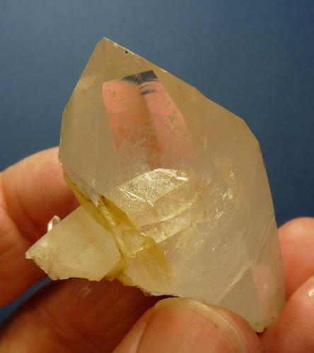 Quartz<br />Ceres, Warmbokkeveld Valley, Ceres, Valle Warmbokkeveld, Witzenberg, Cape Winelands, Provincia Occidental del Cabo, Sudáfrica<br />55 x 31 x 28 mm<br /> (Author: Pierre Joubert)