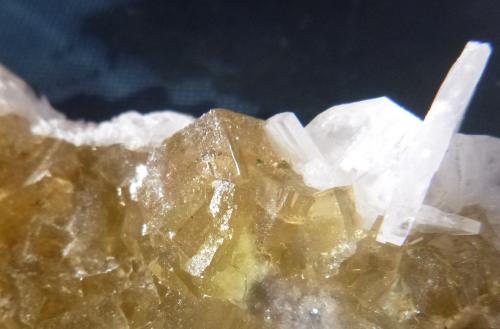 Fluorite and Baryte<br />Mina Moscona, El Llano, Solís, Corvera de Asturias, Comarca Avilés, Principado de Asturias (Asturias), España<br />124mm x 56mm x 32mm<br /> (Author: franjungle)