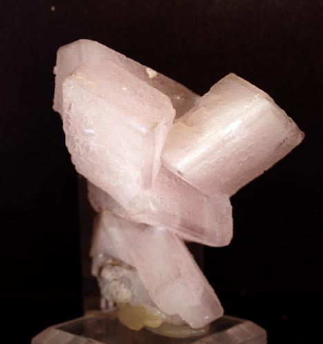 Calcita<br />Perú<br />8 x 6 cm<br /> (Autor: Pedro Antonio)