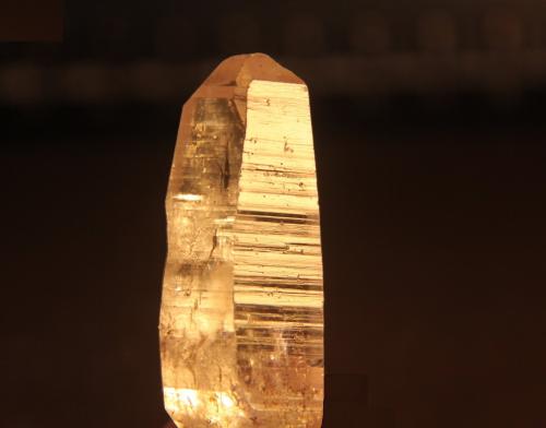 Quartz<br />Mina Peñas Blancas, Municipio San Pablo de Borbur, Cinturón Esmeraldífero Occidental, Departamento Boyacá, Colombia<br />18mm x 67mm x 14mm<br /> (Author: franjungle)