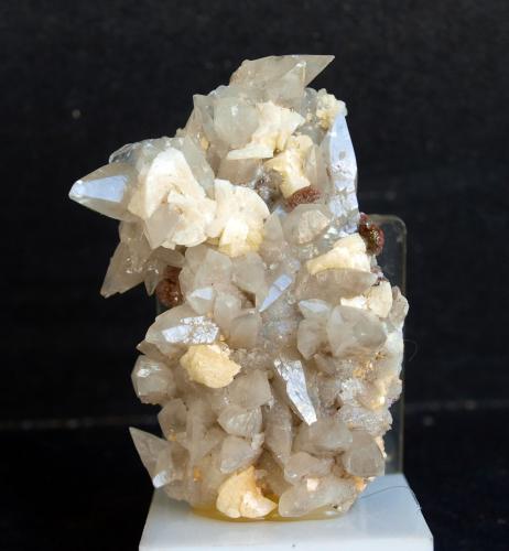 Calcita y Barita<br />Mina Moscona, El Llano, Solís, Corvera de Asturias, Comarca Avilés, Principado de Asturias (Asturias), España<br />7 x 4 cm<br /> (Autor: Pedro Antonio)