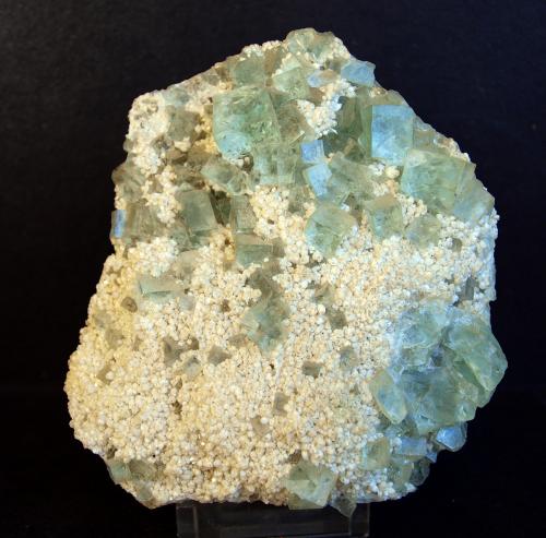 Fluorita<br />Xianghualing, Linwu, Prefectura Chenzhou, Provincia Hunan, China<br />9.5 x 9<br /> (Autor: Pedro Antonio)