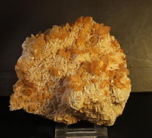 Calcite on Dolomite<br />Candesa Quarry, Alto de Verdenueva, Camargo, Comarca Santander, Cantabria, Spain<br />110 mm x 92 mm x 38 mm<br /> (Author: franjungle)