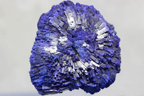 Azurita<br />Mina Shilu, Yangchun, Prefectura Yangjiang, Provincia Guangdong, China<br />45x40 mm<br /> (Autor: Ramon A  Lopez Garcia)