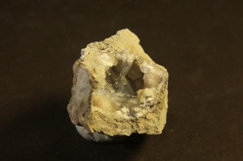 Celestine<br />Celestine deposit, Torà, Comarca Solsonès, Lérida / Lleida, Catalonia / Catalunya, Spain<br />32mm x 24mm x 29mm<br /> (Author: franjungle)