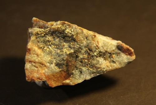 Chalcopyrite<br />Limosnera Mine, Solana del Cerrillo Altillo, El Barraco, Comarca Valle del Alberche, Ávila, Castile and León, Spain<br />50mm x 27mm x 30mm<br /> (Author: franjungle)