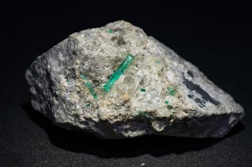 Beryl (variety emerald), Quartz, Calcite, Dolomite, Pyrite<br />Muzo mining district, Western Emerald Belt, Boyacá Department, Colombia<br />82mm x 42mm x 29mm<br /> (Author: Bergur_E_Sigurdarson)