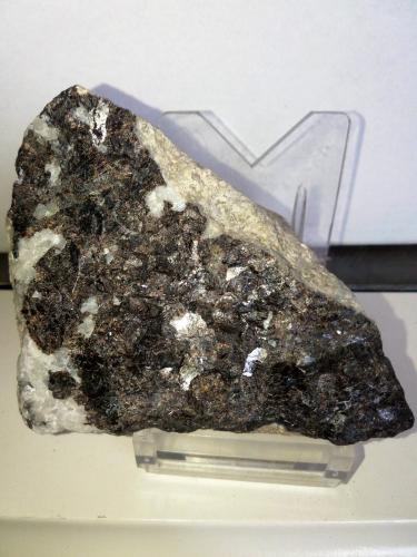 Esfalerita<br />Pedrera Berta, Turó de Can Domènech, Serra de Roques Blanques, Sant Cugat del Vallès-El Papiol, Comarca Vallès Occidental / Baix Llobregat, Barcelona, Cataluña / Catalunya, España<br />8x6 cm.<br /> (Autor: Adri Rodríguez)