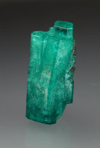 Beryl (variety emerald), Calcite, Quartz, Pyrite<br />Coscuez (distrito minero), Municipio San Pablo de Borbur, Cinturón Esmeraldífero Occidental, Departamento Boyacá, Colombia<br />39x17x22mm<br /> (Author: Fiebre Verde)