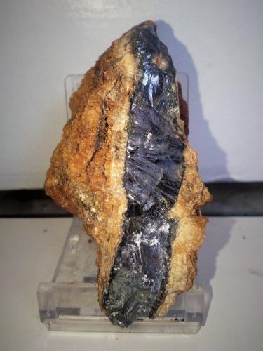 Galena<br />Mina Esperança (Mina de les Calaveres), Pontons, Comarca Alt Penedès, Barcelona, Cataluña / Catalunya, España<br />9,5x4,5 cm.<br /> (Autor: Adri Rodríguez)