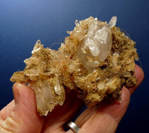 Quartz<br />Ceres, Warmbokkeveld Valley, Ceres, Valle Warmbokkeveld, Witzenberg, Cape Winelands, Provincia Occidental del Cabo, Sudáfrica<br /><br /> (Author: Pierre Joubert)