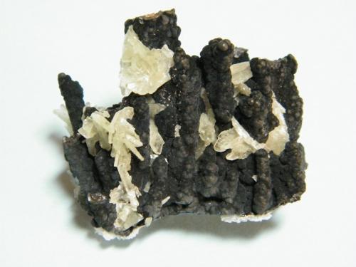 Goethite and Smithsonite<br />Tsumeb Mine, Tsumeb, Otjikoto Region, Namibia<br />37mm x 31mm x 16mm<br /> (Author: Heimo Hellwig)