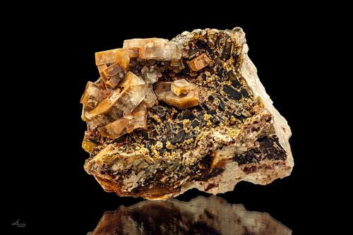 Baryte<br />Clara Mine, Rankach Valley, Oberwolfach, Wolfach, Black Forest, Baden-Württemberg, Germany<br />14,4 x 12,3 x 10,2 cm<br /> (Author: Niels Brouwer)