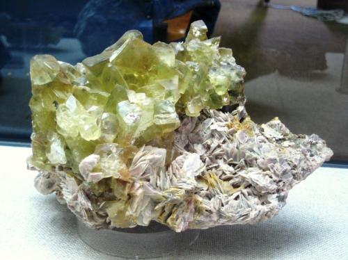 Fluorite, Barite<br />Cäcilia Mine, Freiung, Stulln, Wölsendorf West District, Upper Palatinate/Oberpfalz, Bavaria/Bayern, Germany<br />25-30 cm<br /> (Author: Tobi)