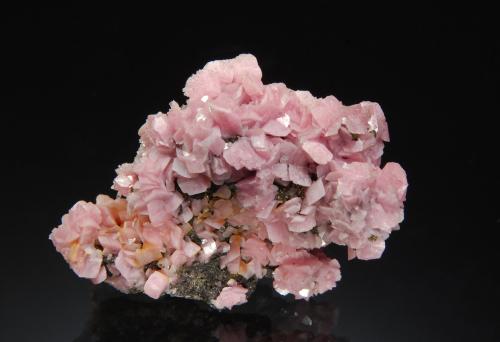 Rhodochrosite<br />Mina Champion, Cinnamon Pass, Lake City, Condado Hinsdale, Colorado, USA<br />3.0 x 4.8 cm.<br /> (Author: crosstimber)