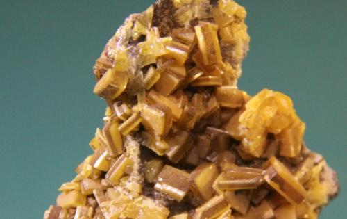 Wulfenite<br />Ojuela Mine, Mapimí, Municipio Mapimí, Durango, Mexico<br />52mm x 67mm 29mm<br /> (Author: franjungle)