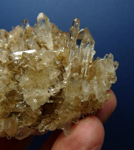 Quartz<br />Ceres, Warmbokkeveld Valley, Ceres, Valle Warmbokkeveld, Witzenberg, Cape Winelands, Provincia Occidental del Cabo, Sudáfrica<br />117 x 93 x 40 mm<br /> (Author: Pierre Joubert)