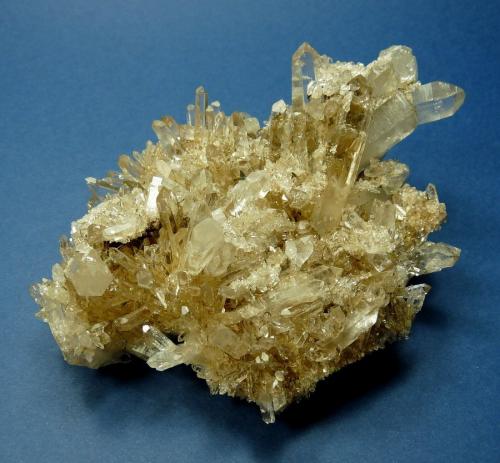 Quartz<br />Ceres, Warmbokkeveld Valley, Ceres, Valle Warmbokkeveld, Witzenberg, Cape Winelands, Western Cape Province, South Africa<br />117 x 93 x 40 mm<br /> (Author: Pierre Joubert)