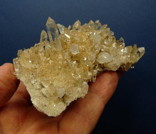 Quartz<br />Ceres, Warmbokkeveld Valley, Ceres, Valle Warmbokkeveld, Witzenberg, Cape Winelands, Western Cape Province, South Africa<br />92 x 66 x 32 mm<br /> (Author: Pierre Joubert)