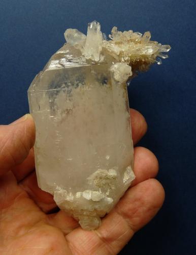 Quartz<br />Ceres, Warmbokkeveld Valley, Ceres, Valle Warmbokkeveld, Witzenberg, Cape Winelands, Provincia Occidental del Cabo, Sudáfrica<br />97 x 66 x 32 mm<br /> (Author: Pierre Joubert)