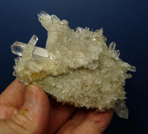 Quartz<br />Ceres, Warmbokkeveld Valley, Ceres, Valle Warmbokkeveld, Witzenberg, Cape Winelands, Western Cape Province, South Africa<br />109 x 64 x 33 mm<br /> (Author: Pierre Joubert)