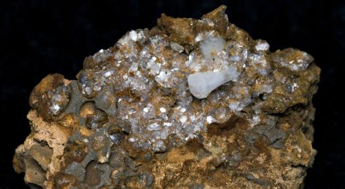 Stilbite, Heulandite-Ca<br />Hvalfjörður, Capital Region, Iceland<br />44x54x27mm<br /> (Author: Bergur_E_Sigurdarson)