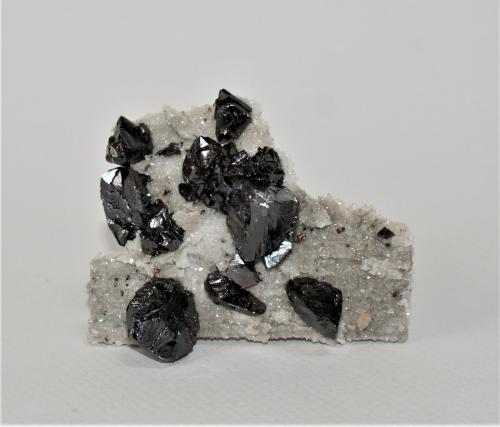 Sphalerite<br />Mina Elmwood, Carthage, Distrito Central Tennessee Ba-F-Pb-Zn, Condado Smith, Tennessee, USA<br />65mm x 50mm x20mm<br /> (Author: Philippe Durand)