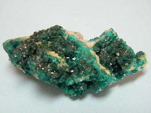 Dioptase<br />Tsumeb Mine, Tsumeb, Otjikoto Region, Namibia<br />58mm x 27mm x 45mm<br /> (Author: Heimo Hellwig)