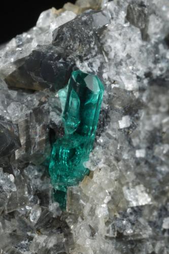 Beryl (variety emerald), Pyrite, Calcite, Dolomite<br />Chivor mining district, Municipio Chivor, Eastern Emerald Belt, Boyacá Department, Colombia<br />41x30x20mm, xl=9mm<br /> (Author: Fiebre Verde)