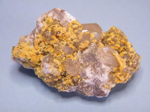 Tsumcorite and Calcite<br />Mina Tsumeb, Tsumeb, Región Otjikoto, Namibia<br />54mm x 35mm x 31mm<br /> (Author: Heimo Hellwig)