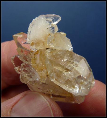 Quartz<br />Ceres, Warmbokkeveld Valley, Ceres, Valle Warmbokkeveld, Witzenberg, Cape Winelands, Provincia Occidental del Cabo, Sudáfrica<br />34 x 26 x 24 mm<br /> (Author: Pierre Joubert)