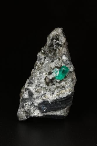 Beryl (variety emerald), Pyrite, Calcite, Dolomite<br />Coscuez mining district, Municipio San Pablo de Borbur, Western Emerald Belt, Boyacá Department, Colombia<br />29x52x29mm, xl=8x4.5mm<br /> (Author: Fiebre Verde)