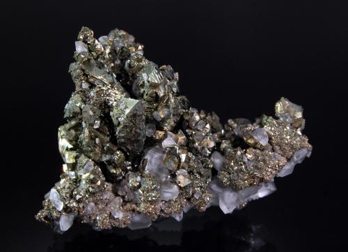 Marcasite, calcite<br />Linwood Mine, Buffalo, Scott County, Iowa, USA<br />5.1 x 7.2 cm<br /> (Author: crosstimber)