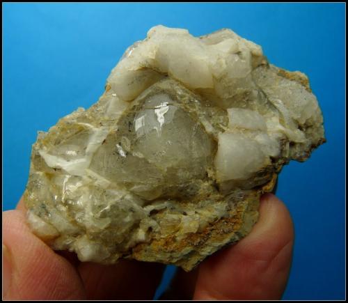 Quartz<br />Tankwa Karoo Quarry, Ceres, Witzenberg, Cape Winelands, Western Cape Province, South Africa<br />75 x 45 x 27 mm<br /> (Author: Pierre Joubert)