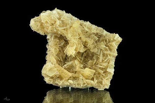Baryte<br />Cavnic mining area, Cavnic, Maramures, Romania<br />9,7 x 8,0 x 3,3 cm<br /> (Author: Niels Brouwer)
